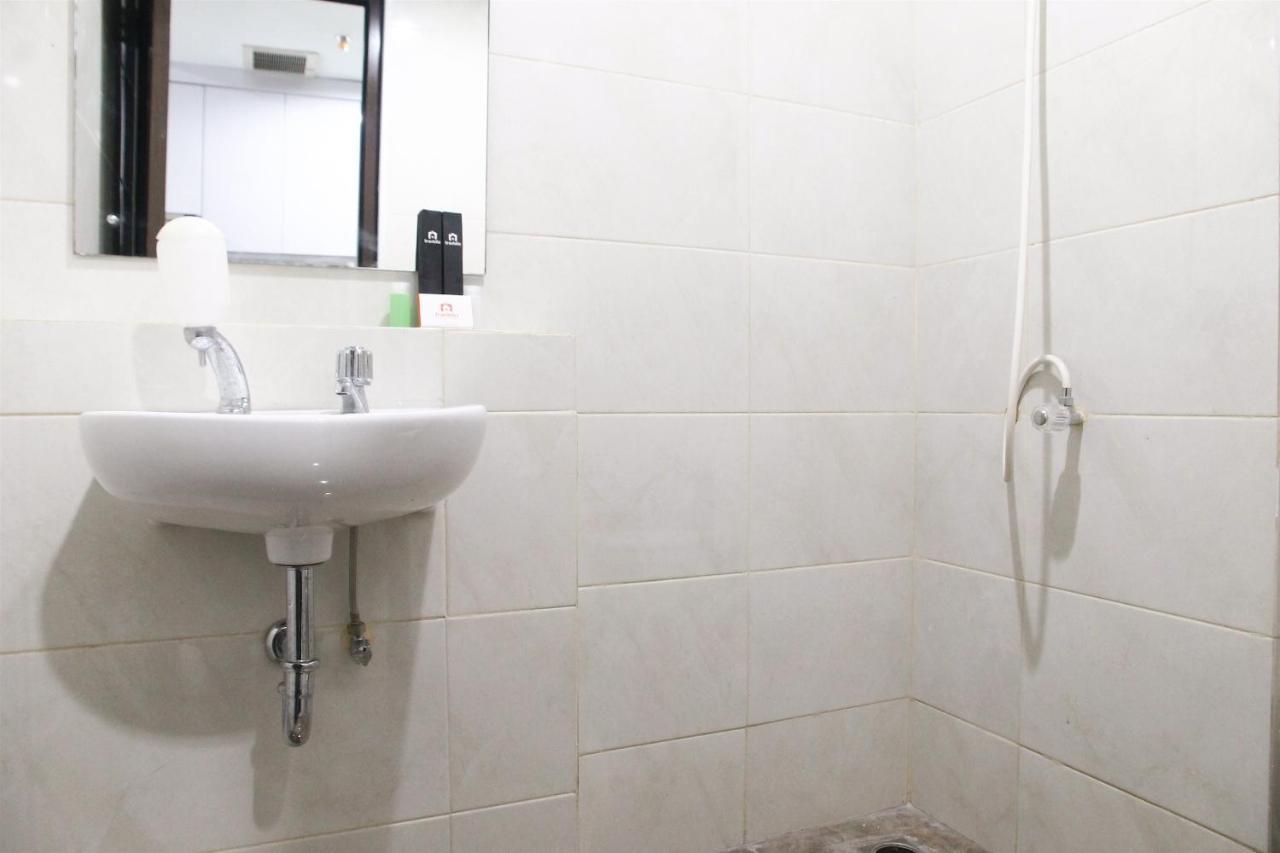 Comfortable Studio Apartment Grand Dhika City By Travelio Bekasi Dış mekan fotoğraf